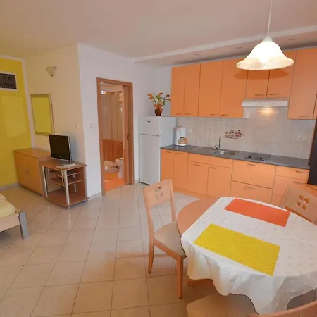 Neda Mali Losinj